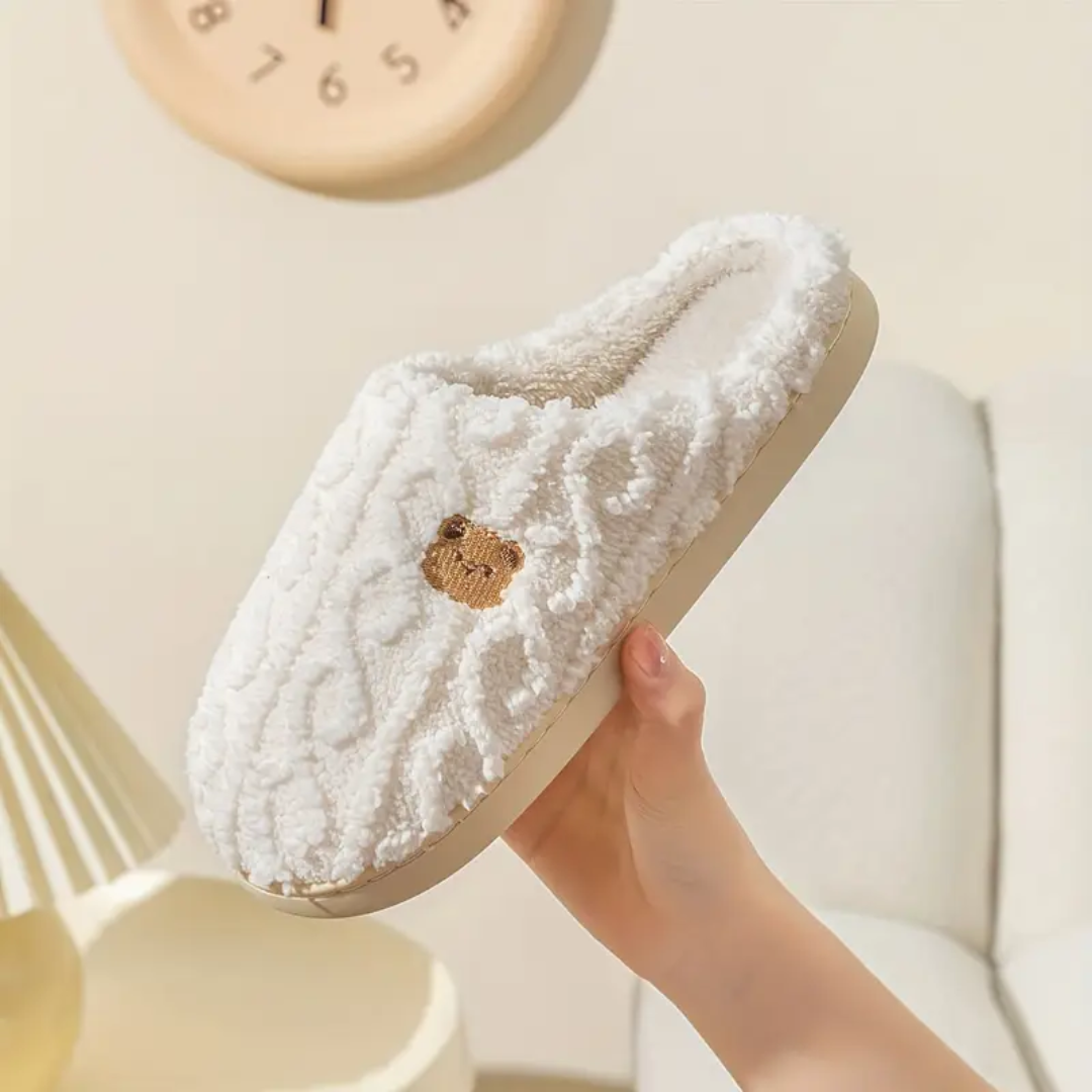 Carry - Bear Print Slippers